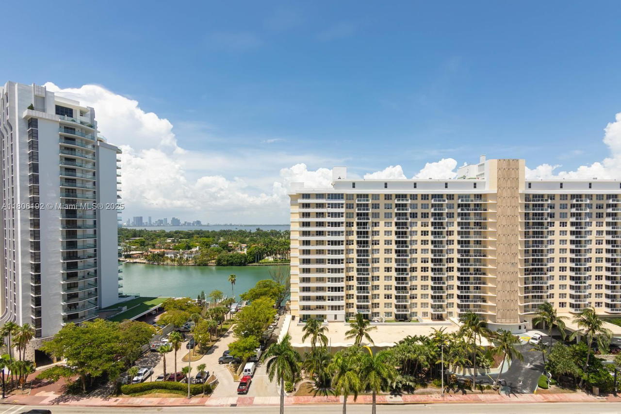 Real estate property located at 5555 Collins Ave #14U, Miami-dade, Oceanside Plaza Condo, Miami Beach, FL