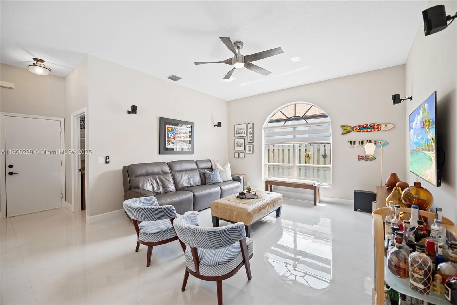Real estate property located at 12834 21st St, Broward, Pembroke Falls - Phase 1, Pembroke Pines, FL