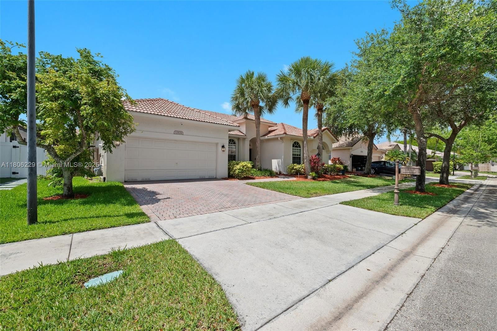 Real estate property located at 12834 21st St, Broward, Pembroke Falls - Phase 1, Pembroke Pines, FL