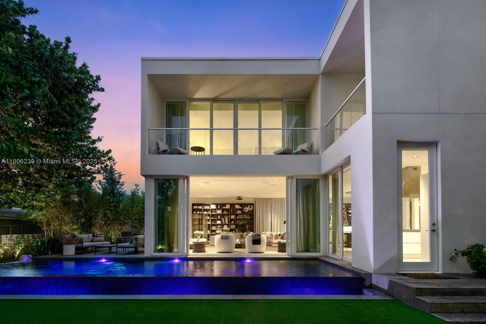 Real estate property located at 4700 Meridian Ave, Miami-dade, 4701 North Meridian Condo, Miami Beach, FL