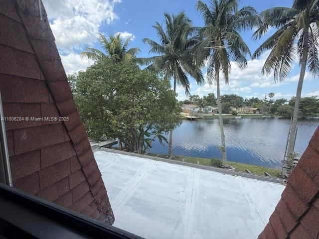 Real estate property located at 8992 Palm Tree Ln #8992, Broward, Westview Condominium No O, Pembroke Pines, FL