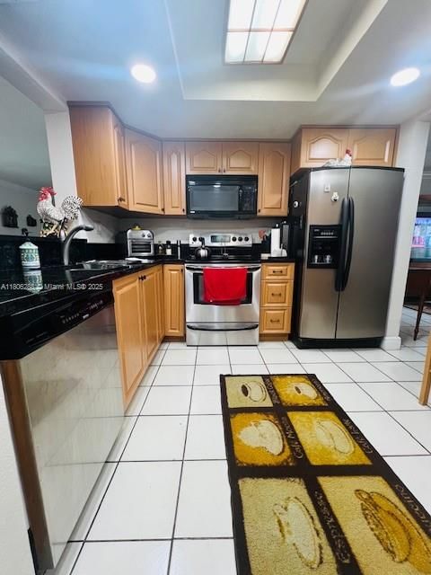 Real estate property located at 1271 124th Ct #2-D, Miami-dade, Villa Venezia Condo Ph Vi, Miami, FL