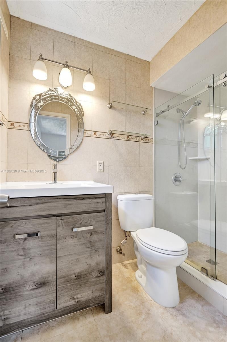 Real estate property located at 5861 18th Ct, Broward, Sunrise Golf Village Sec, Sunrise, FL