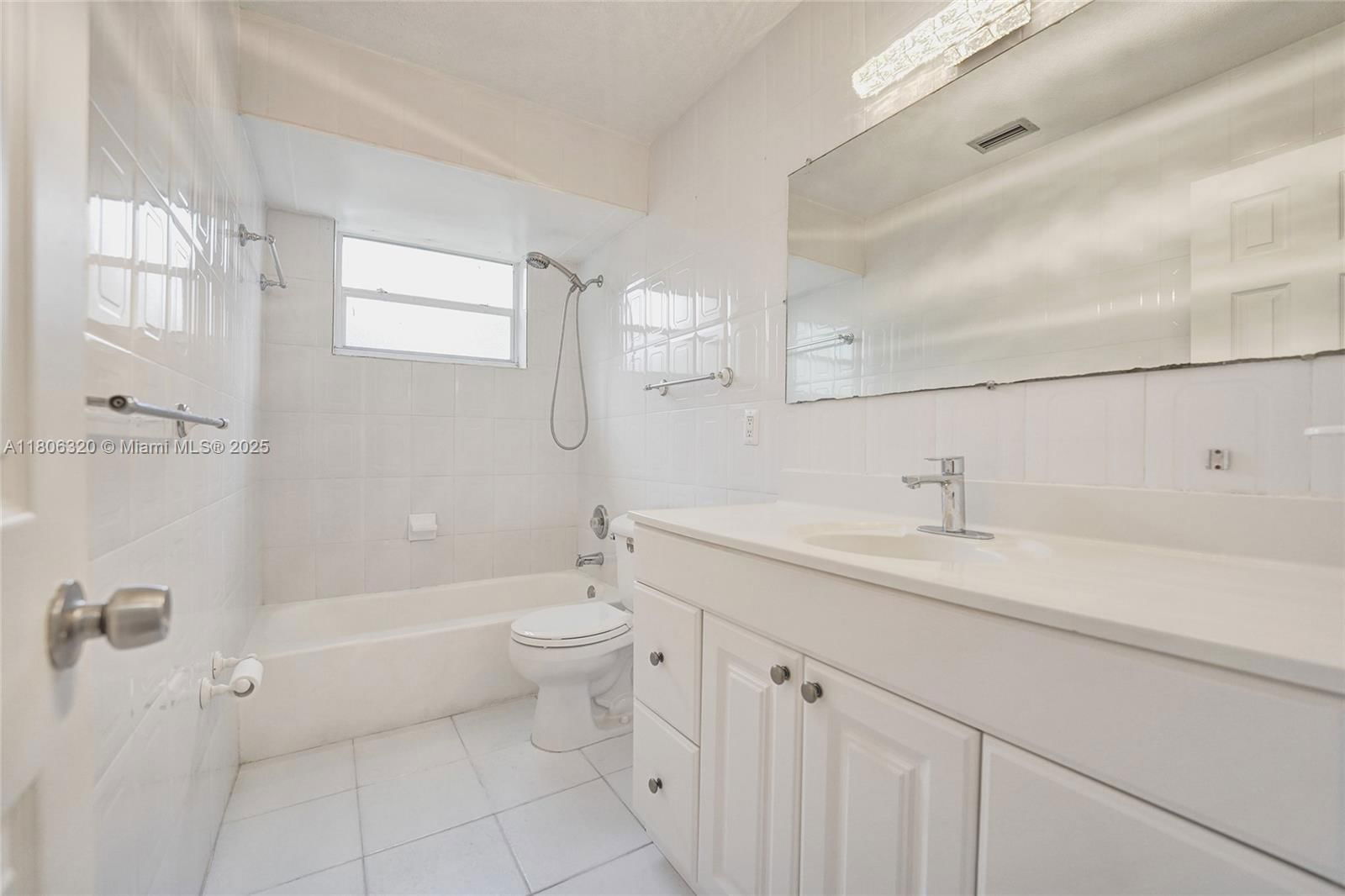 Real estate property located at 5861 18th Ct, Broward, Sunrise Golf Village Sec, Sunrise, FL