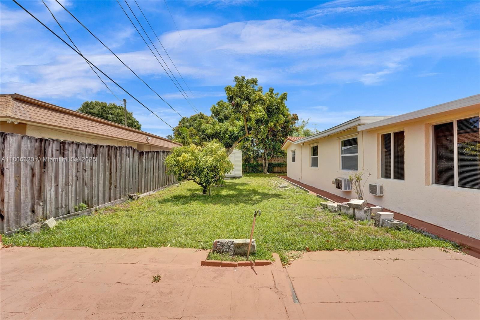 Real estate property located at 5861 18th Ct, Broward, Sunrise Golf Village Sec, Sunrise, FL