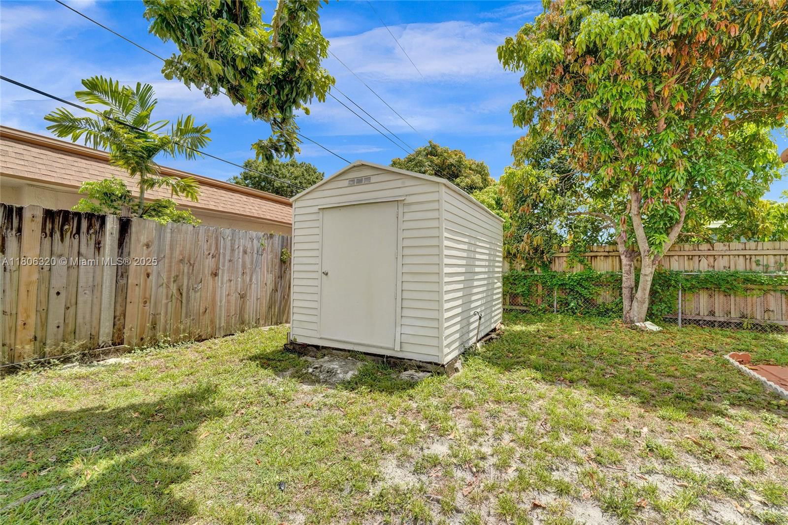 Real estate property located at 5861 18th Ct, Broward, Sunrise Golf Village Sec, Sunrise, FL