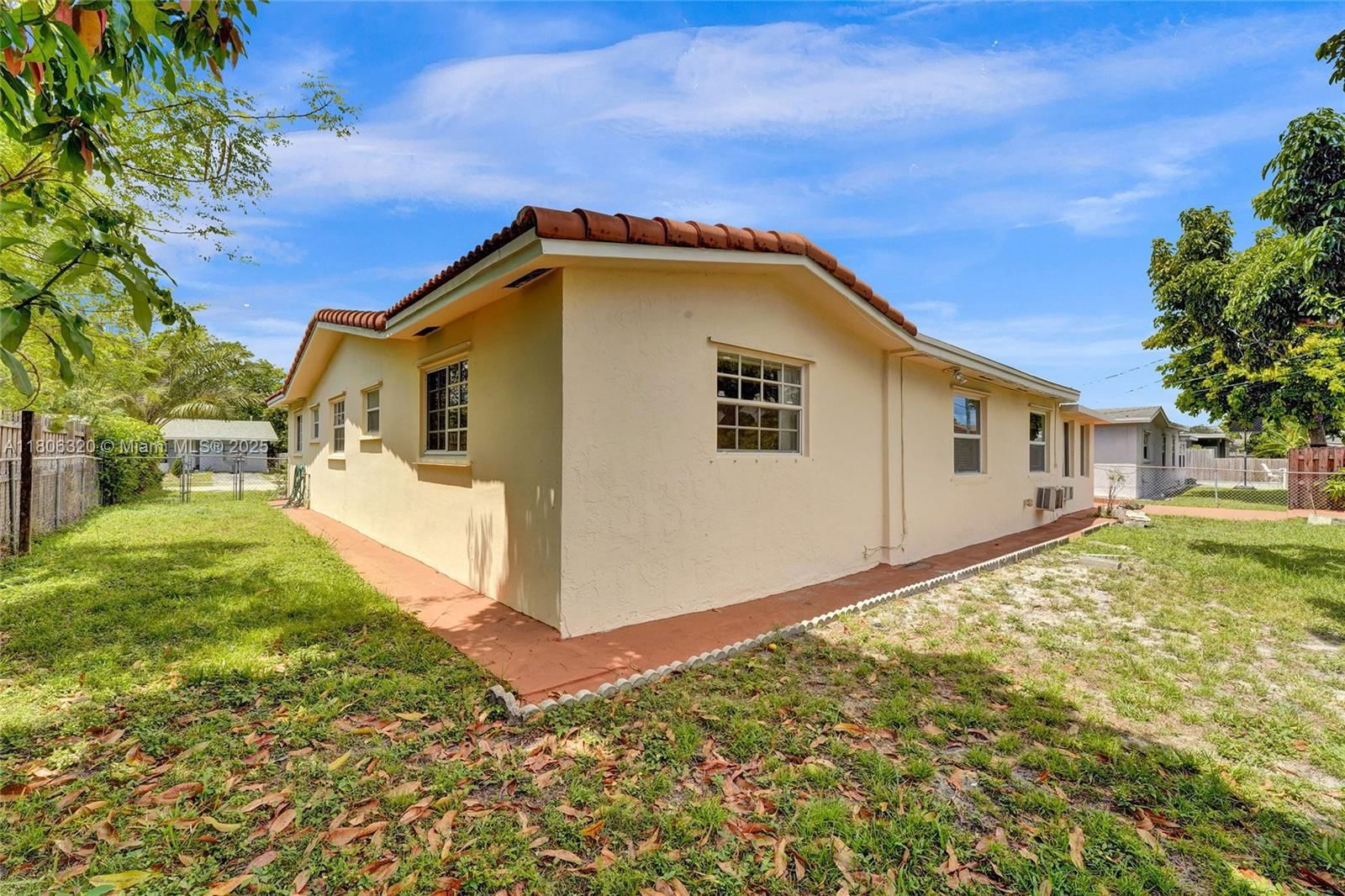 Real estate property located at 5861 18th Ct, Broward, Sunrise Golf Village Sec, Sunrise, FL