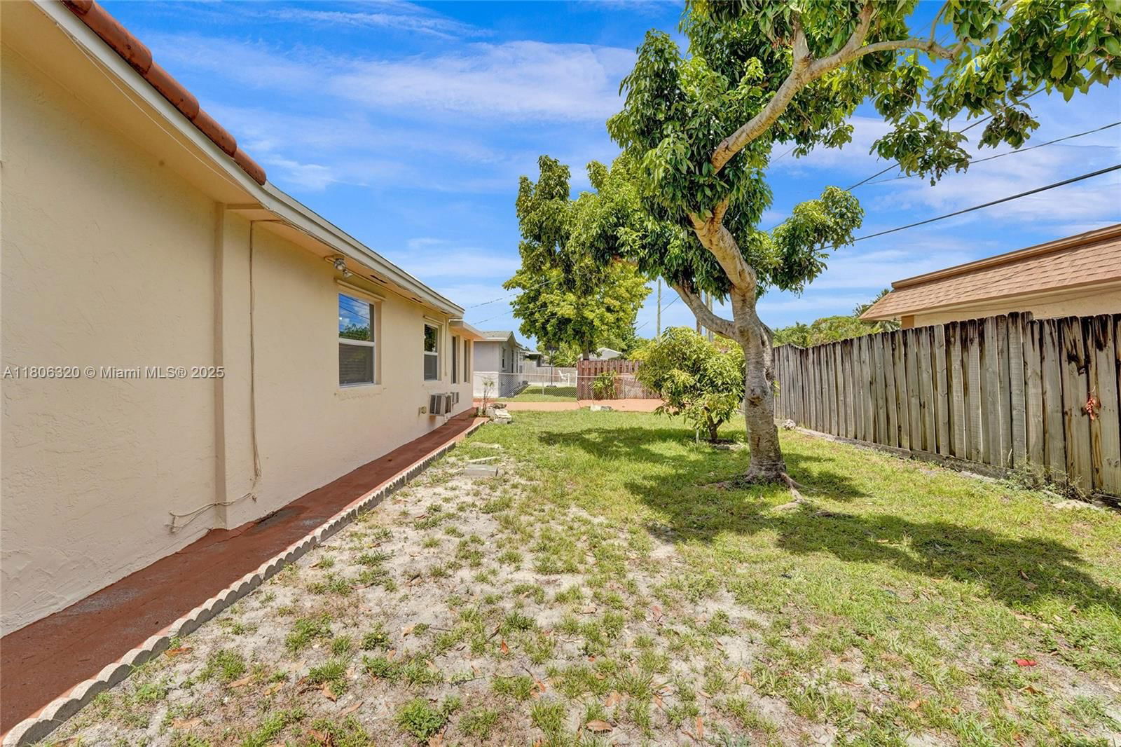 Real estate property located at 5861 18th Ct, Broward, Sunrise Golf Village Sec, Sunrise, FL