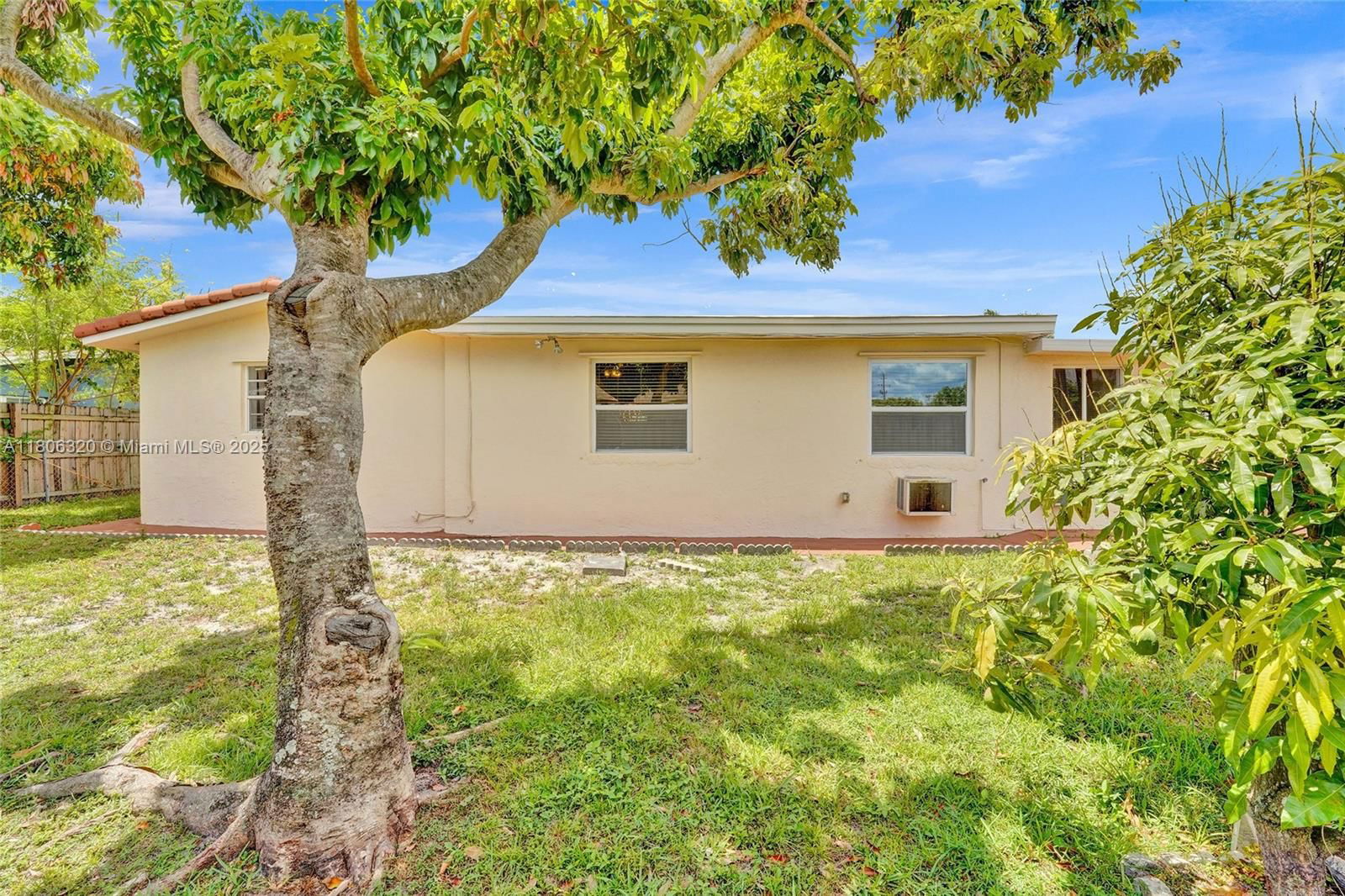 Real estate property located at 5861 18th Ct, Broward, Sunrise Golf Village Sec, Sunrise, FL