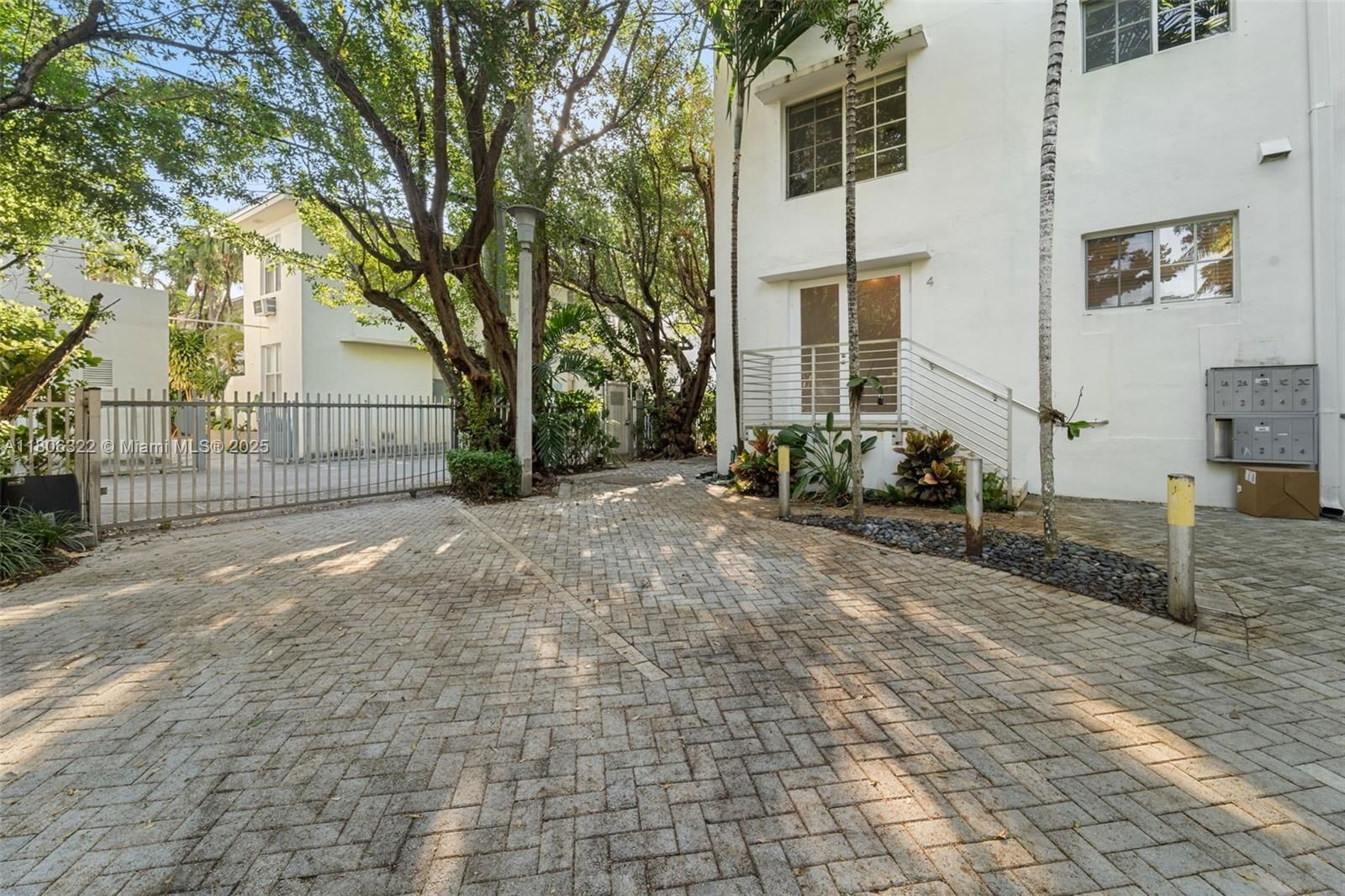 Real estate property located at 1025 Michigan Av #1C, Miami-dade, Villa Lucca Condo, Miami Beach, FL