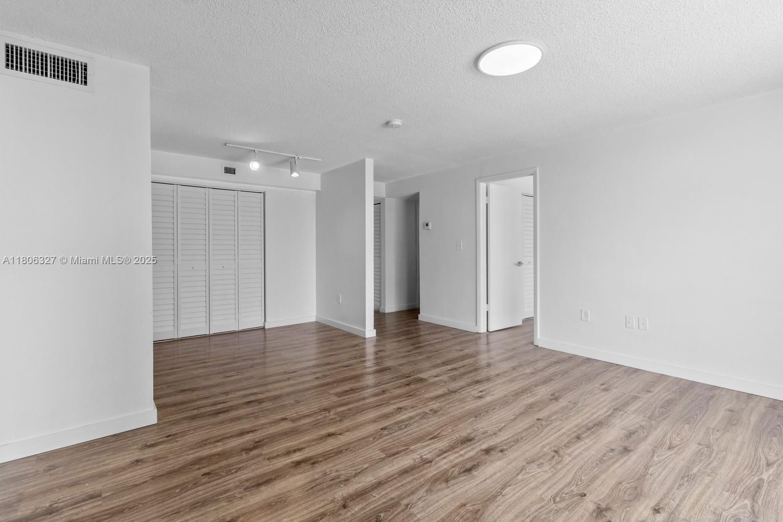 Real estate property located at 1720 N River Dr #308, Miami-dade, Serenity On The River Con, Miami, FL