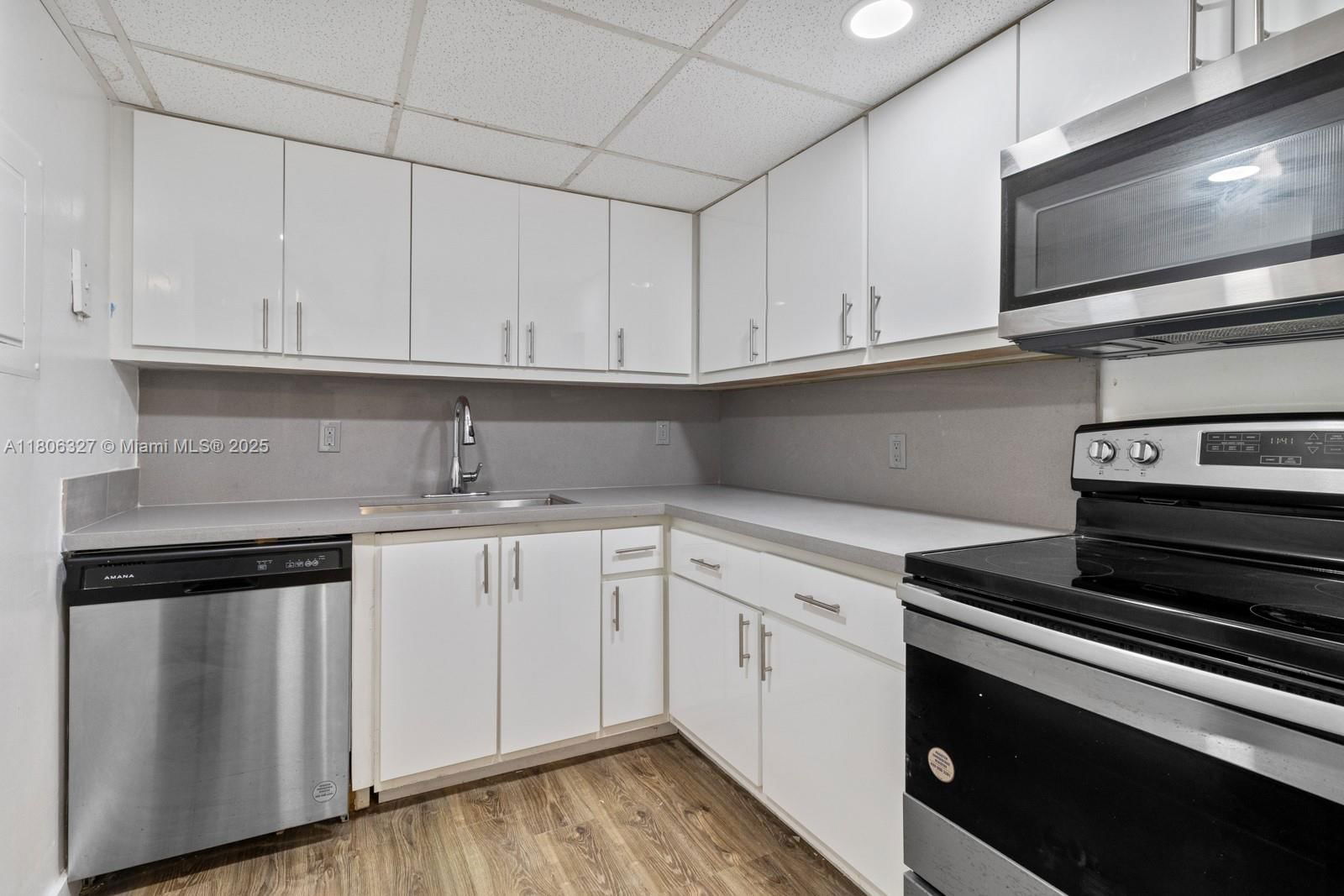 Real estate property located at 1720 N River Dr #308, Miami-dade, Serenity On The River Con, Miami, FL