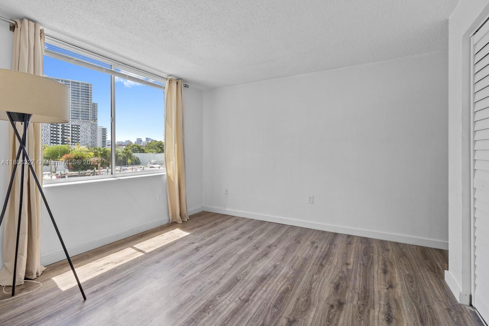 Real estate property located at 1720 N River Dr #308, Miami-dade, Serenity On The River Con, Miami, FL