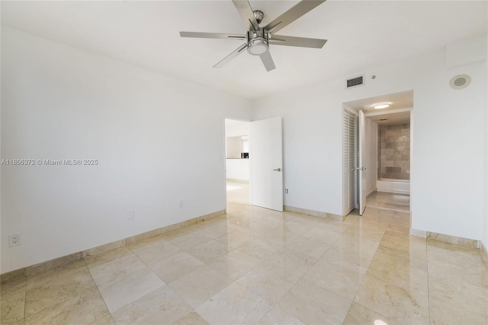 Real estate property located at 1625 Kennedy Causeway PH106, Miami-dade, Bayview Condo At North Ba, North Bay Village, FL