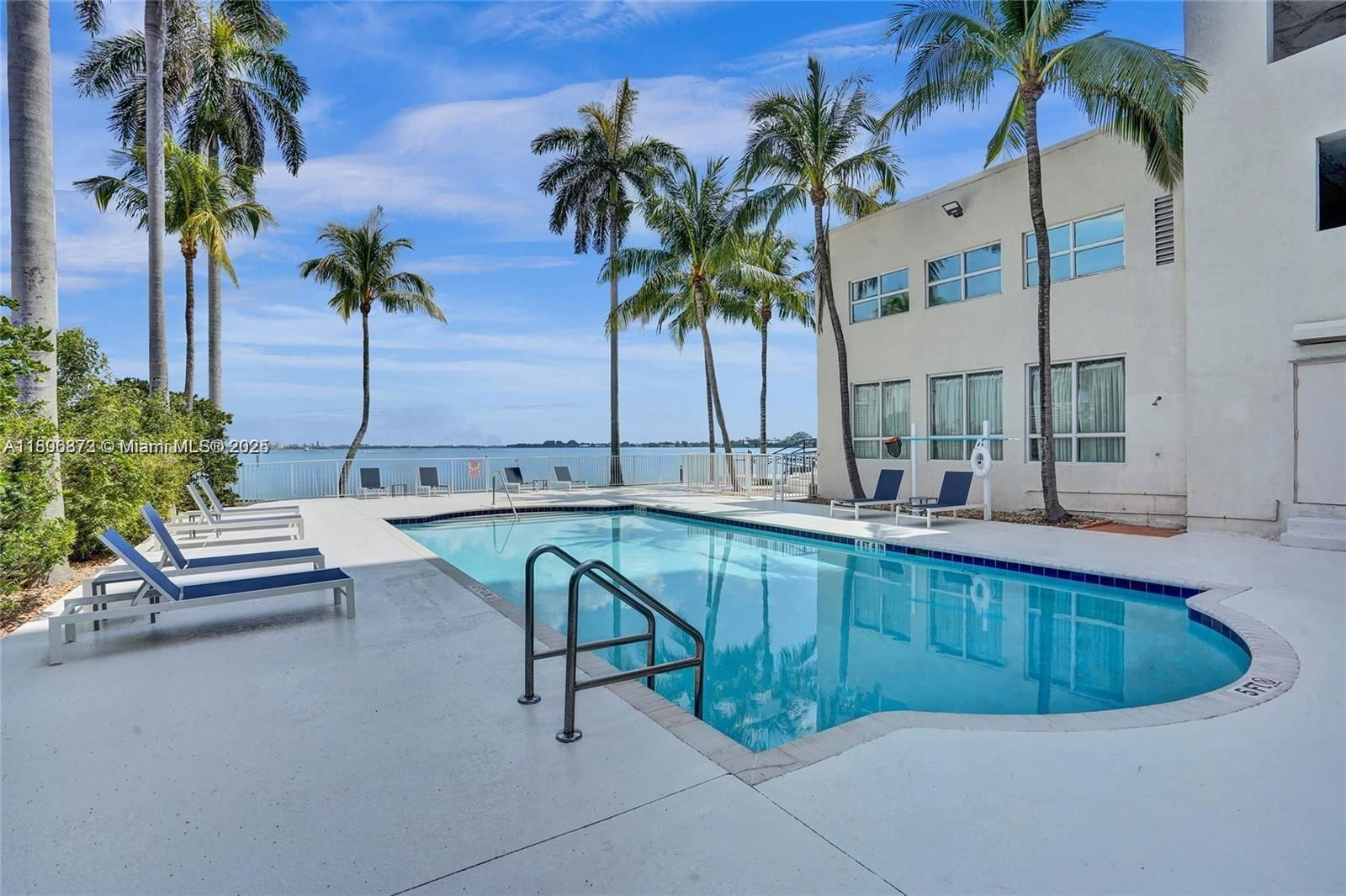 Real estate property located at 1625 Kennedy Causeway PH106, Miami-dade, Bayview Condo At North Ba, North Bay Village, FL