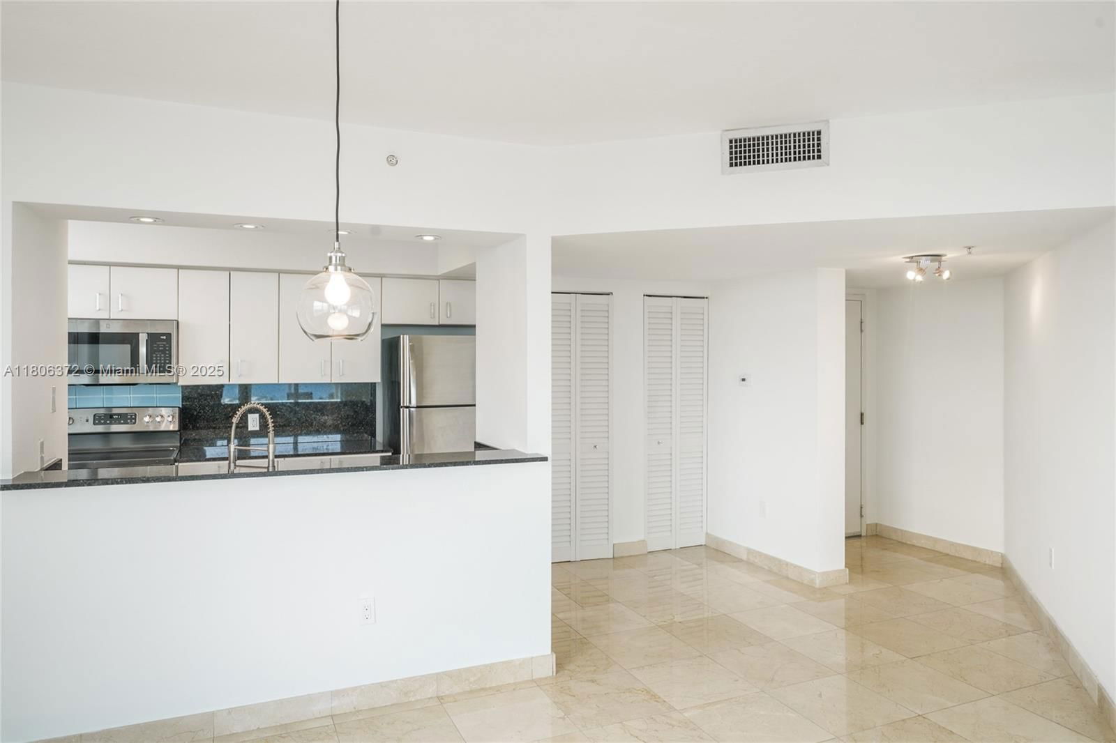 Real estate property located at 1625 Kennedy Causeway PH106, Miami-dade, Bayview Condo At North Ba, North Bay Village, FL