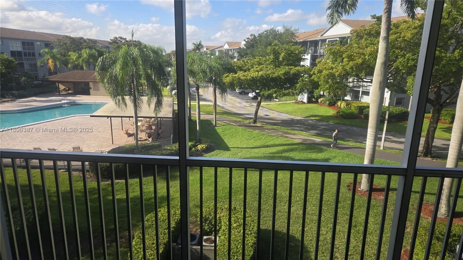 Real estate property located at 12500 5th Ct #307M, Broward, Buckingham East At Centur, Pembroke Pines, FL