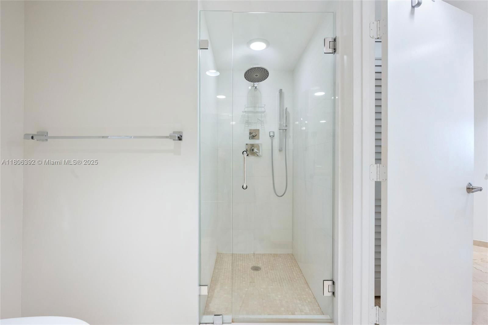 Real estate property located at 520 Brickell Key Dr A604, Miami-dade, Brickell Key One Condo, Miami, FL