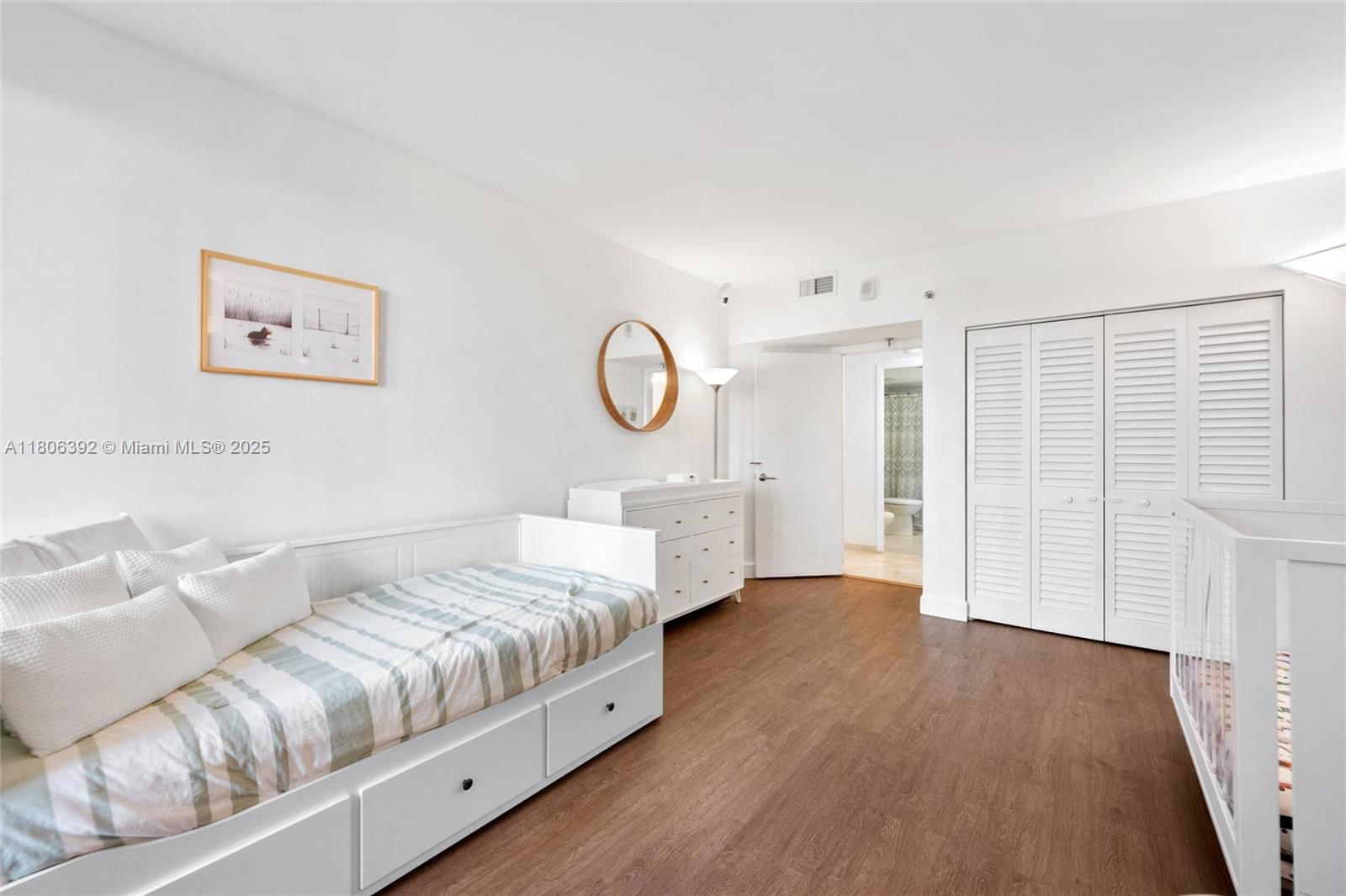 Real estate property located at 520 Brickell Key Dr A604, Miami-dade, Brickell Key One Condo, Miami, FL