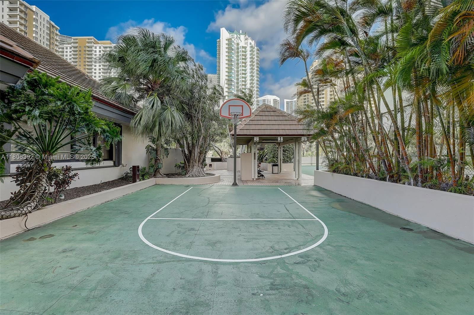 Real estate property located at 520 Brickell Key Dr A604, Miami-dade, Brickell Key One Condo, Miami, FL