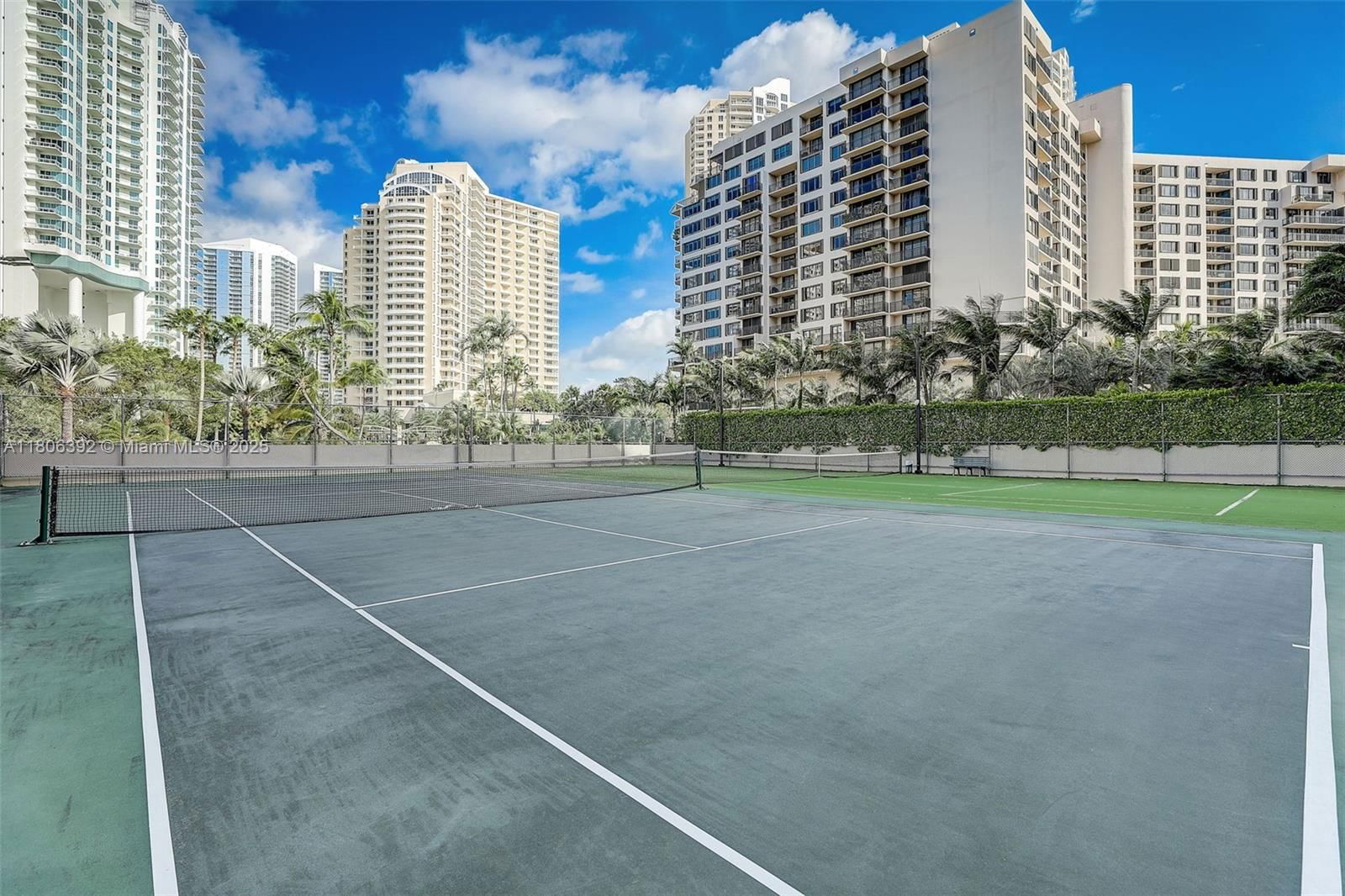 Real estate property located at 520 Brickell Key Dr A604, Miami-dade, Brickell Key One Condo, Miami, FL