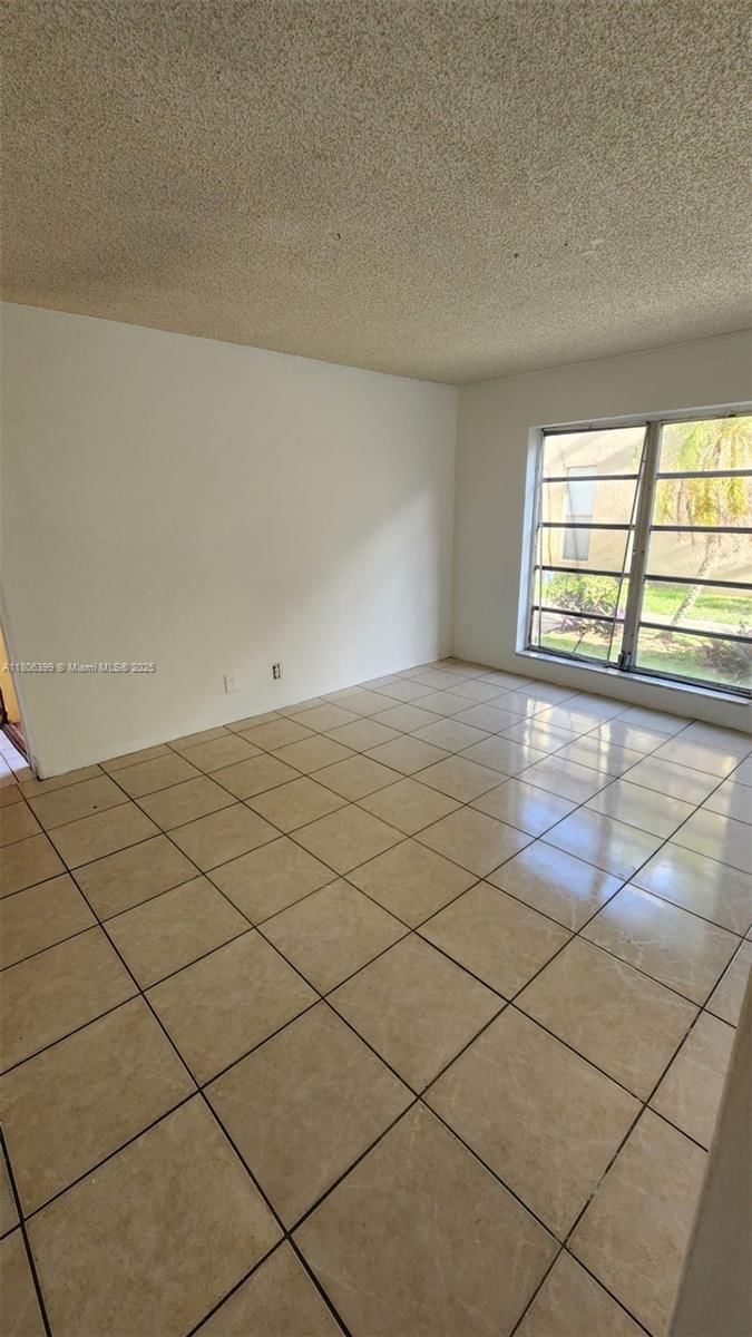 Real estate property located at 4425 Treehouse Ln B, Broward, Arbor Keys Condo, Tamarac, FL
