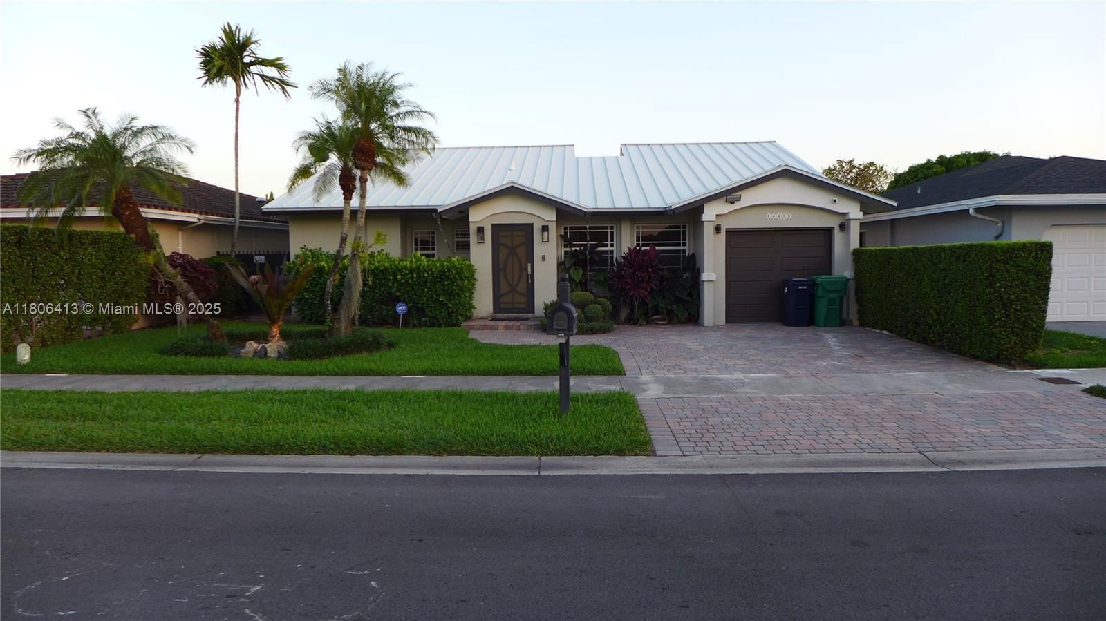 Real estate property located at 14430 108th St, Miami-dade, 1st Addn To Rotemi Estate, Miami, FL