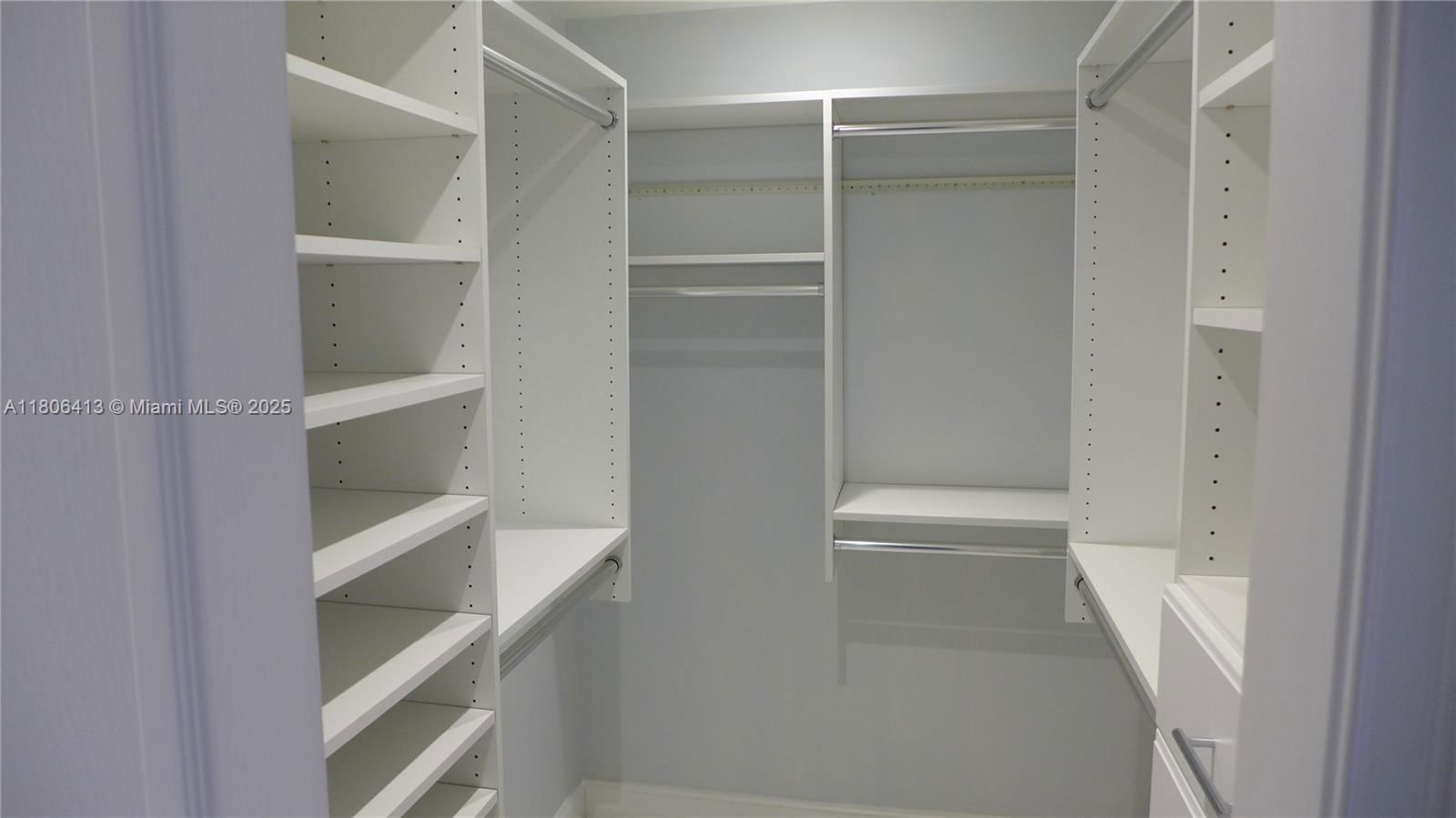 Real estate property located at 14430 108th St, Miami-dade, 1st Addn To Rotemi Estate, Miami, FL