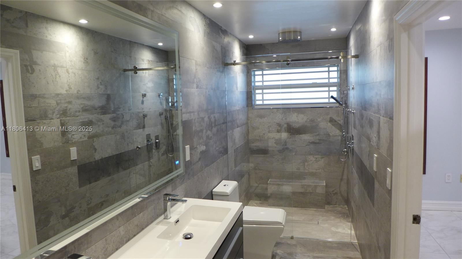 Real estate property located at 14430 108th St, Miami-dade, 1st Addn To Rotemi Estate, Miami, FL
