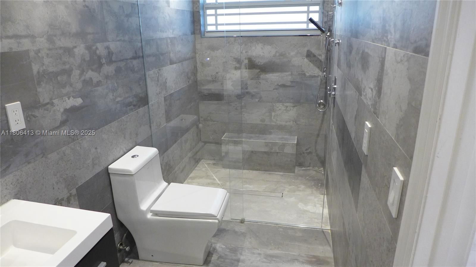 Real estate property located at 14430 108th St, Miami-dade, 1st Addn To Rotemi Estate, Miami, FL