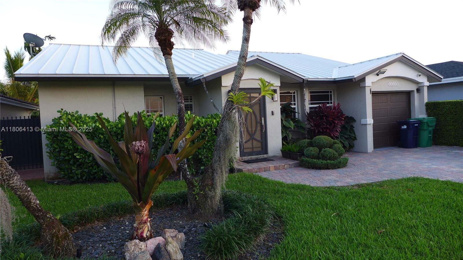 Real estate property located at 14430 108th St, Miami-dade, 1st Addn To Rotemi Estate, Miami, FL