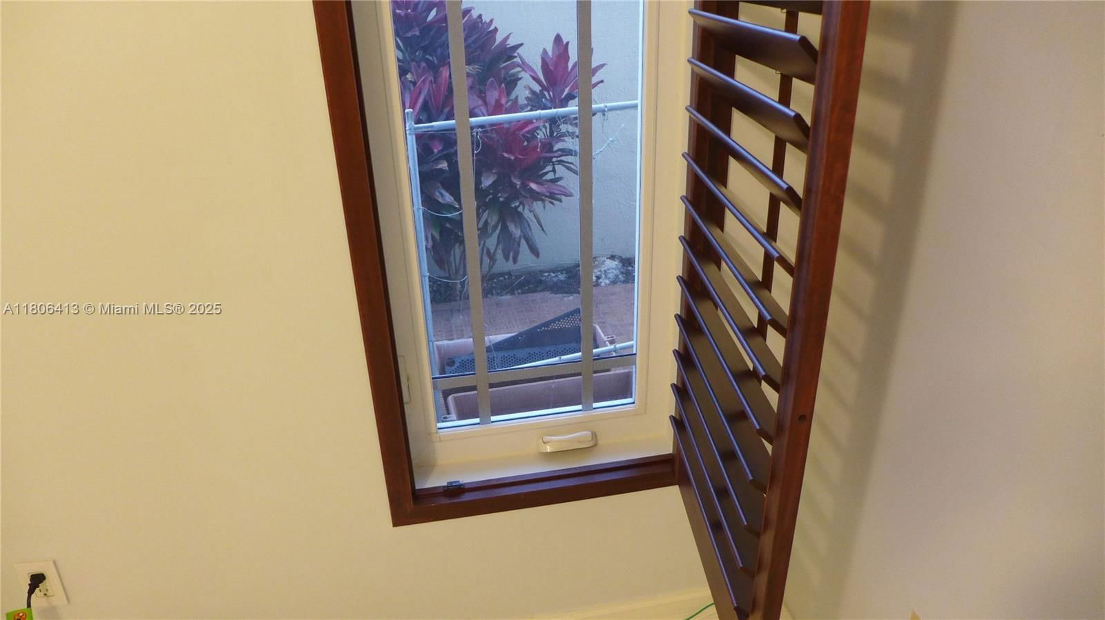 Real estate property located at 14430 108th St, Miami-dade, 1st Addn To Rotemi Estate, Miami, FL