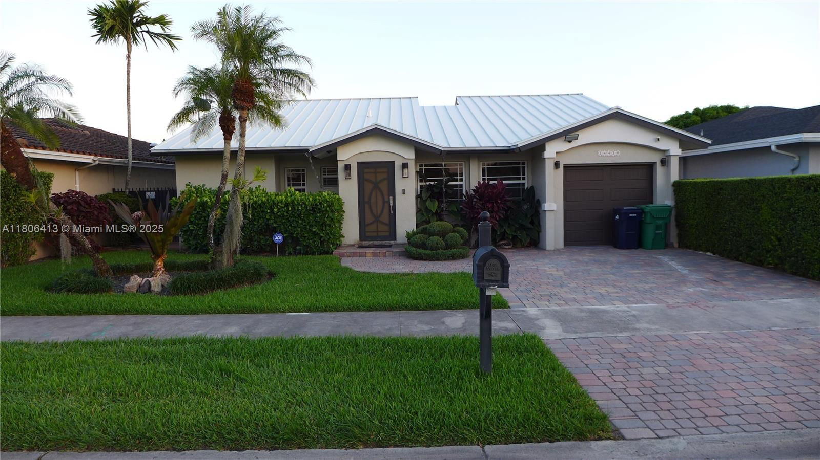 Real estate property located at 14430 108th St, Miami-dade, 1st Addn To Rotemi Estate, Miami, FL