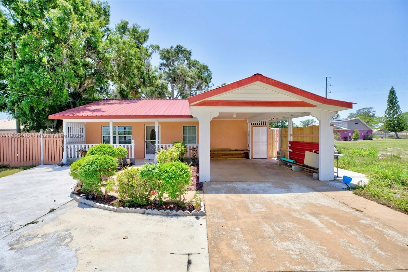 Real estate property located at 210 Joe Hilton Street, Highlands, Hatchells Sub, Avon Park, FL