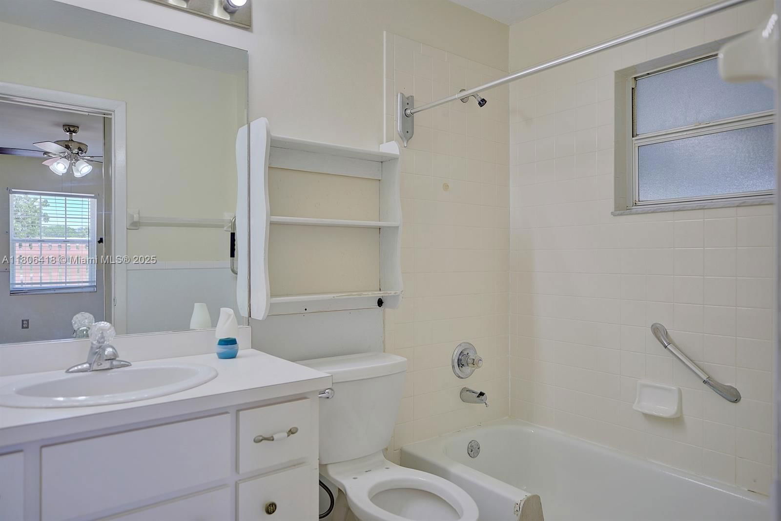 Real estate property located at 210 Joe Hilton Street, Highlands, Hatchells Sub, Avon Park, FL
