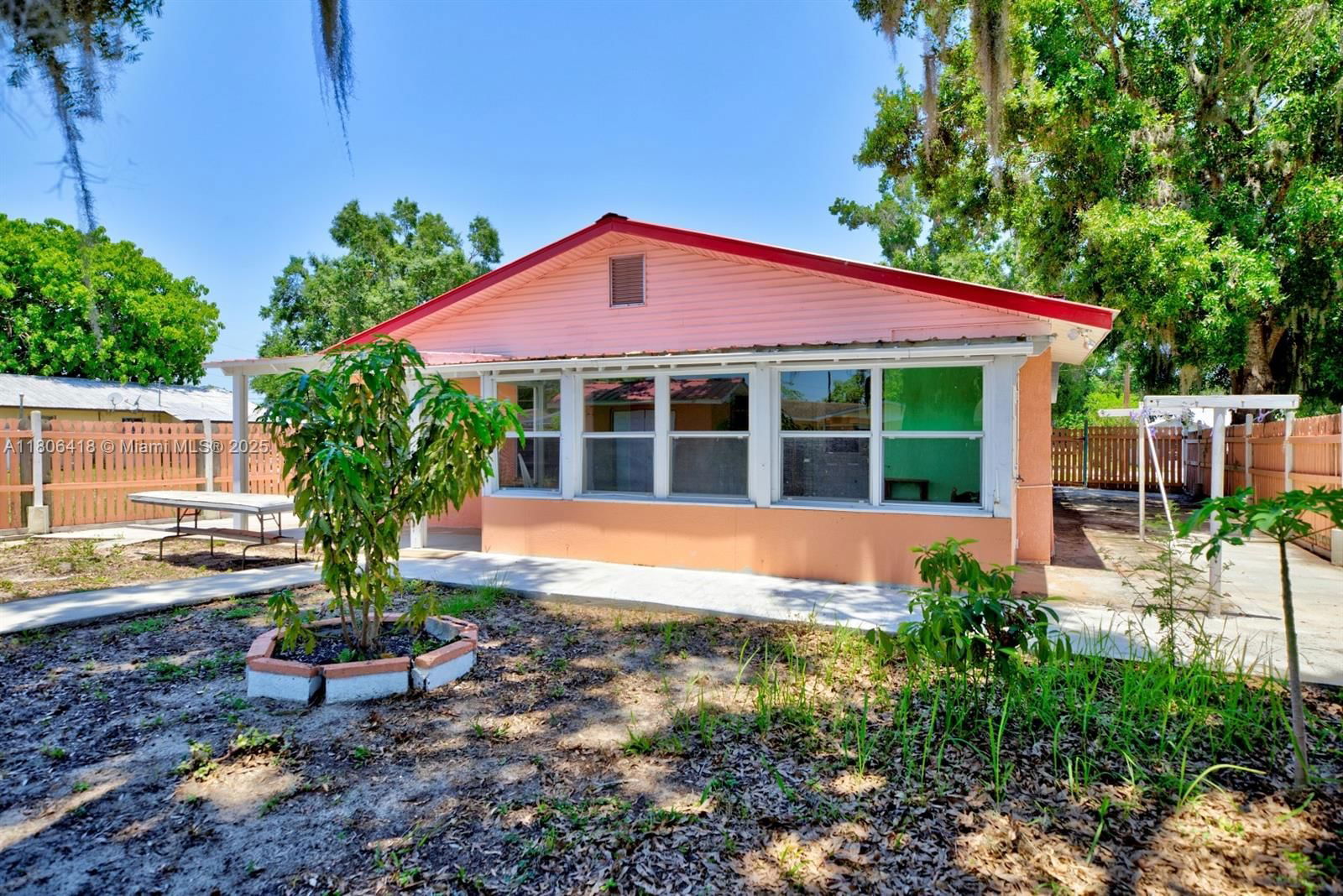 Real estate property located at 210 Joe Hilton Street, Highlands, Hatchells Sub, Avon Park, FL