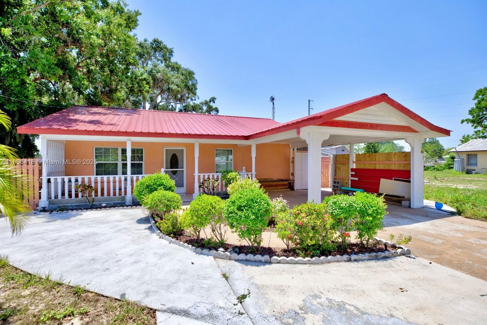 Real estate property located at 210 Joe Hilton Street, Highlands, Hatchells Sub, Avon Park, FL