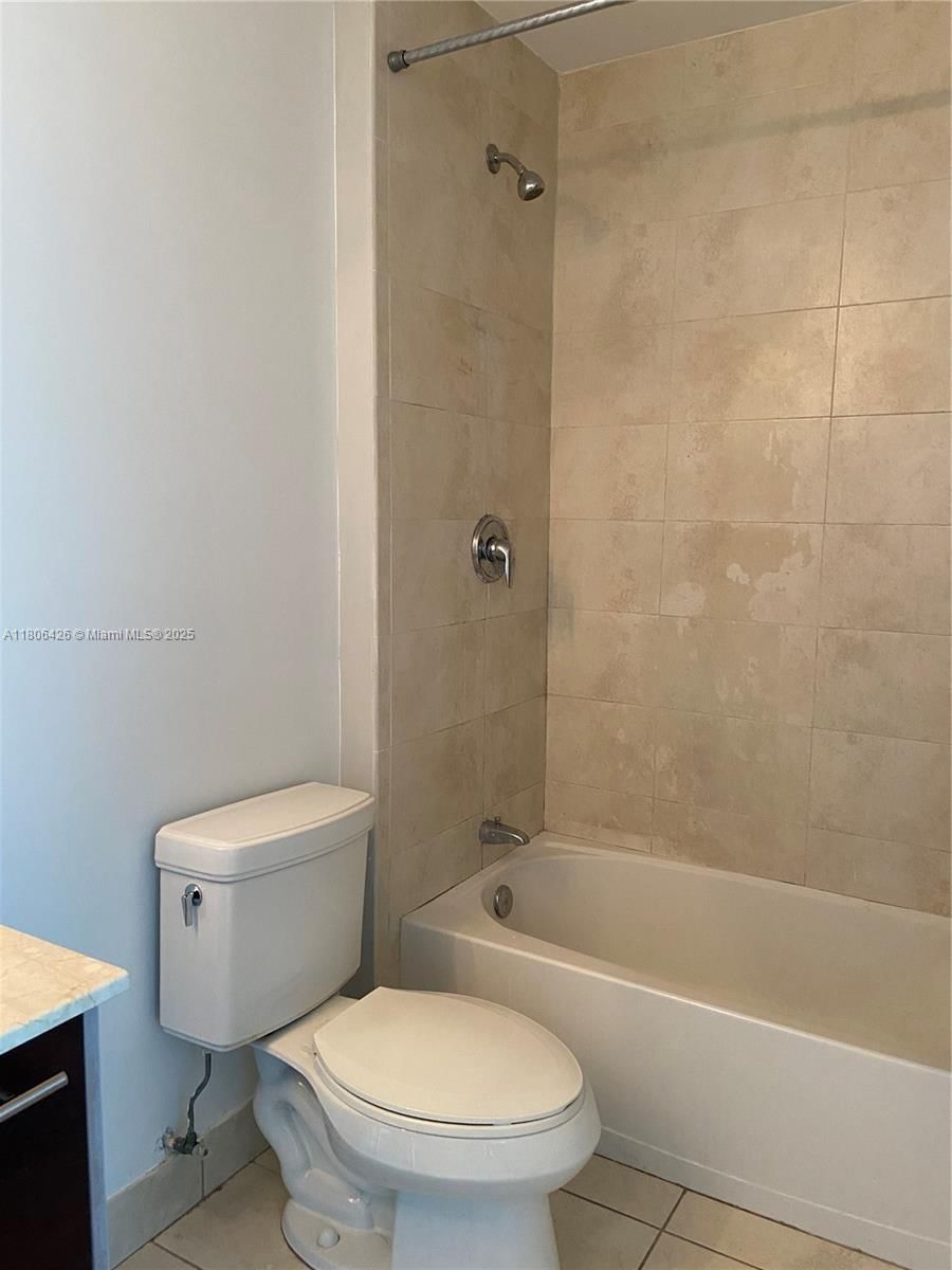 Real estate property located at 1900 Bayshore Dr #4708, Miami-dade, Quantum On The Bay Condo, Miami, FL