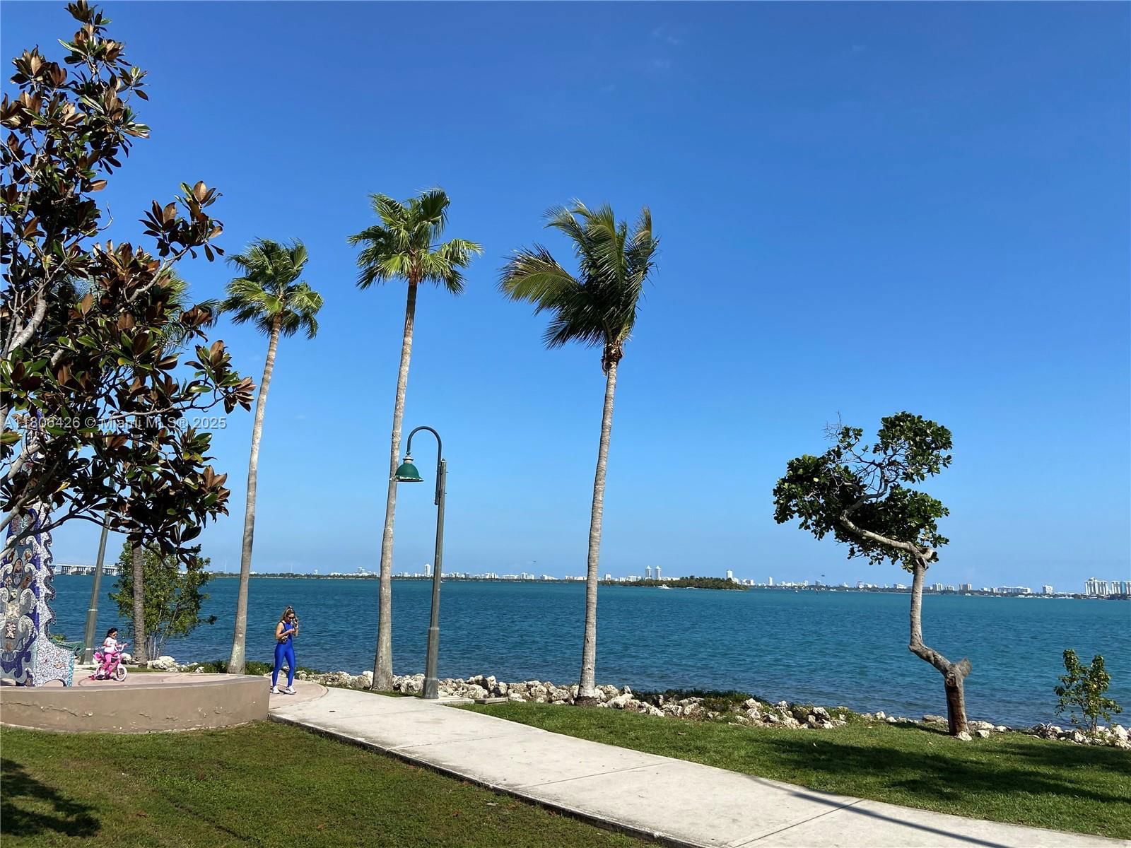 Real estate property located at 1900 Bayshore Dr #4708, Miami-dade, Quantum On The Bay Condo, Miami, FL