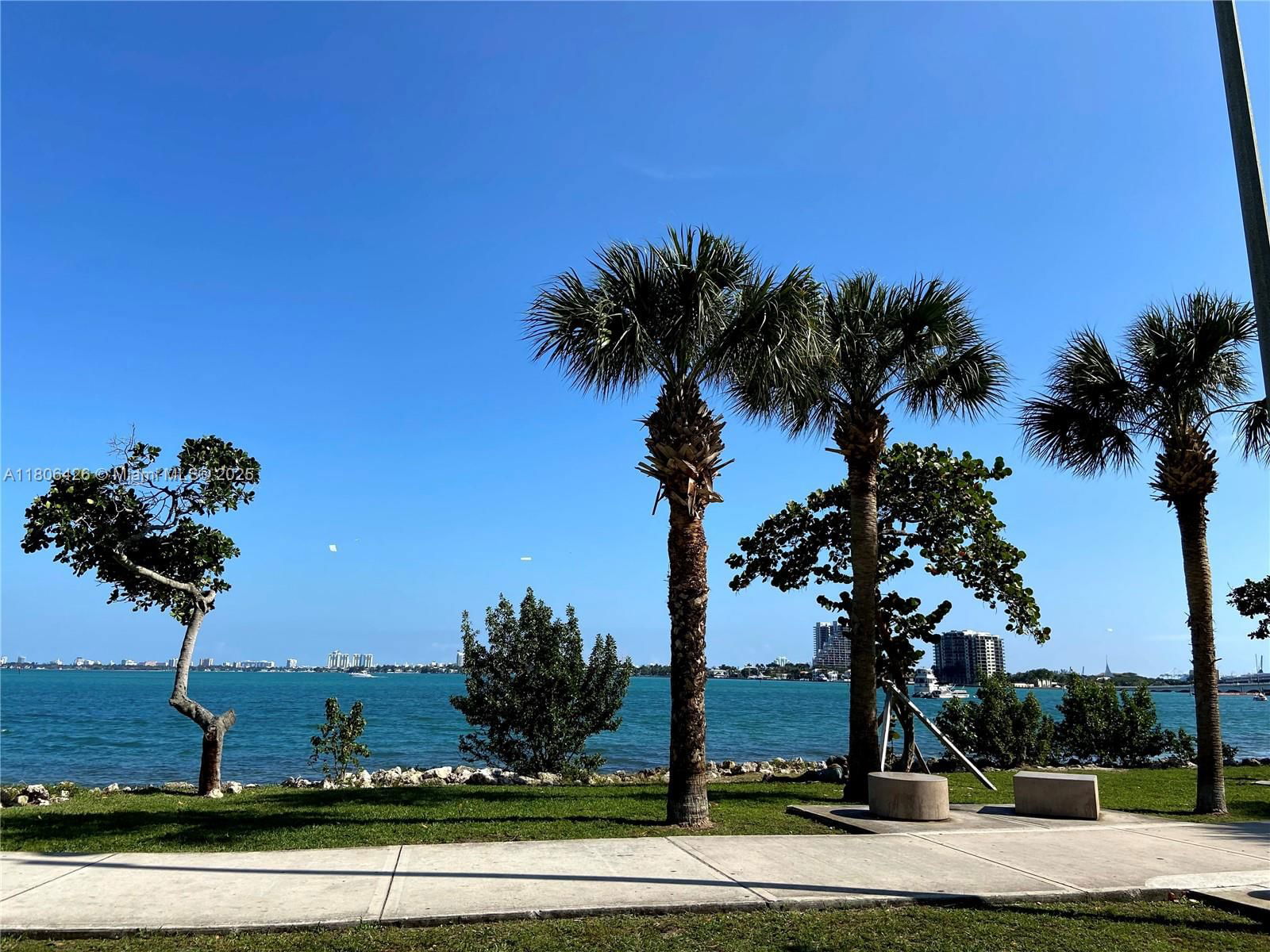 Real estate property located at 1900 Bayshore Dr #4708, Miami-dade, Quantum On The Bay Condo, Miami, FL