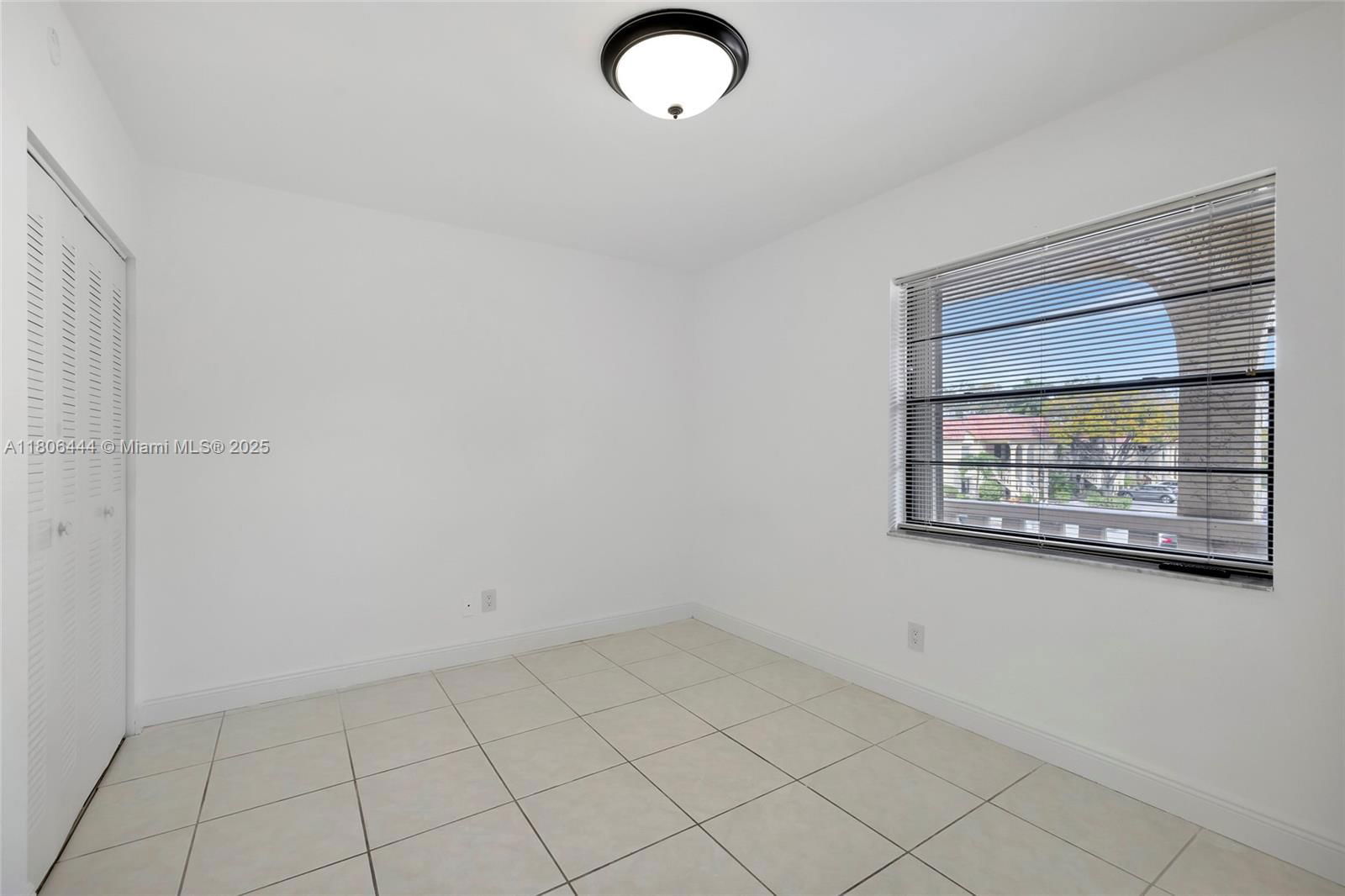 Real estate property located at 126 Cypress Rd #729, Broward, Cypress Park Condo, Pompano Beach, FL