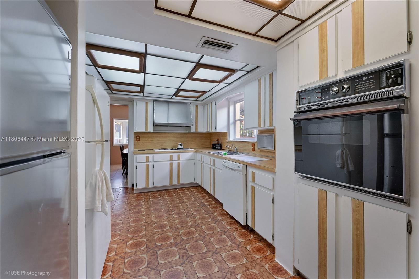 Real estate property located at 1727 11th Ter, Miami-dade, Shenandoah, Miami, FL