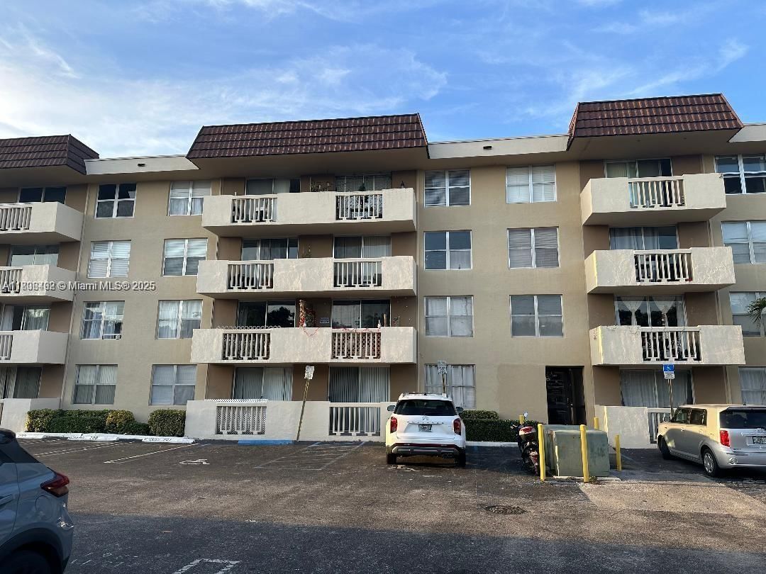 Real estate property located at 1800 Sans Souci Blvd #115, Miami-dade, Bayview Palms Condo, North Miami, FL