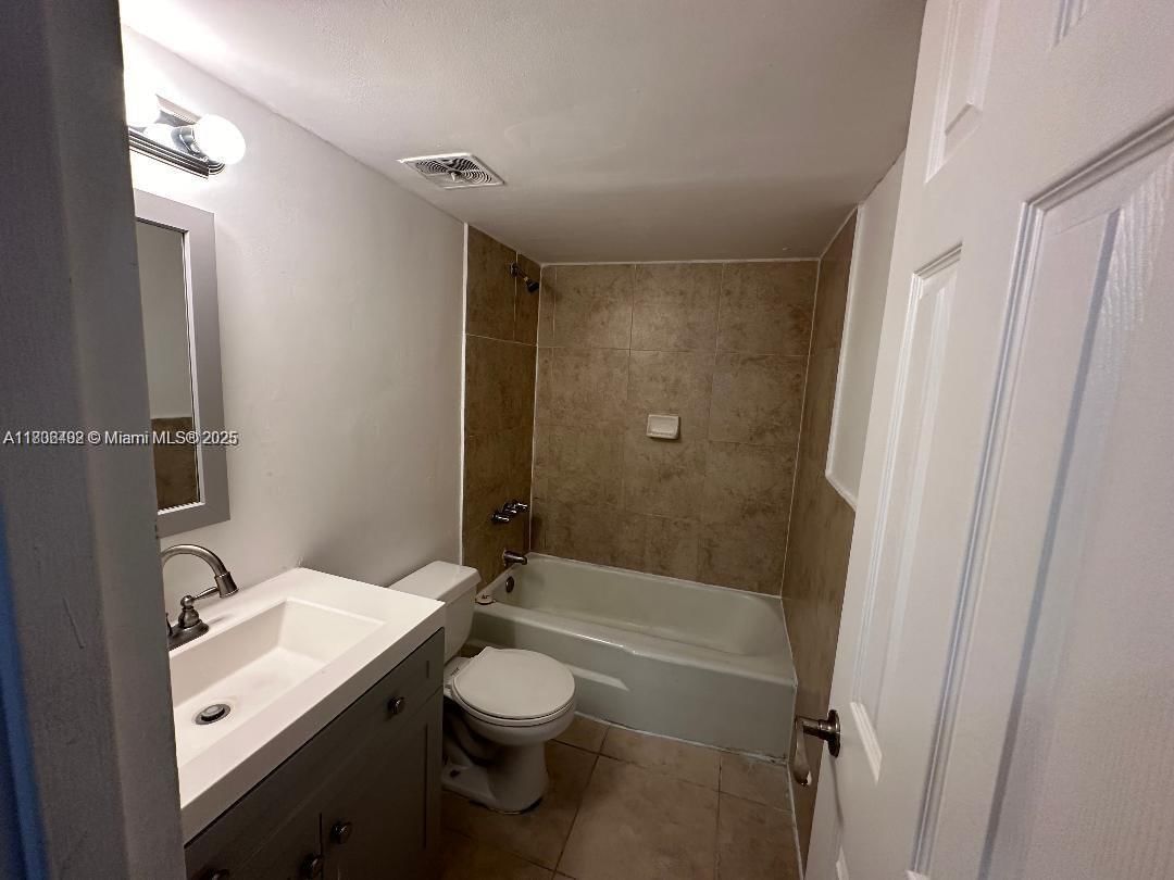 Real estate property located at 1800 Sans Souci Blvd #115, Miami-dade, Bayview Palms Condo, North Miami, FL