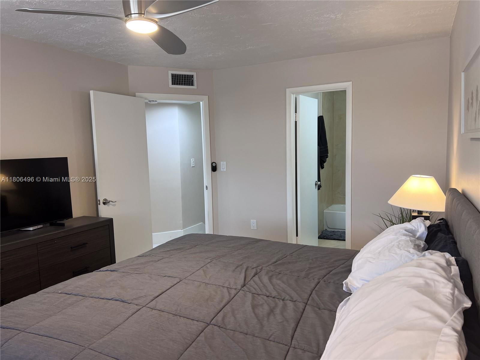 Real estate property located at 4530 68th Ct Cir #31-6, Miami-dade, Gables Point Condo I, Miami, FL