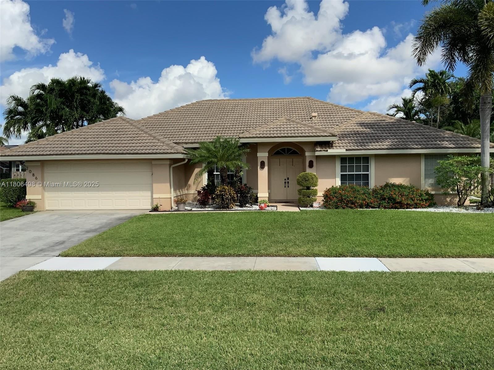 Real estate property located at 2086 Portland Ave, Palm Beach, Greenview Shores 2 Of Wel, Wellington, FL