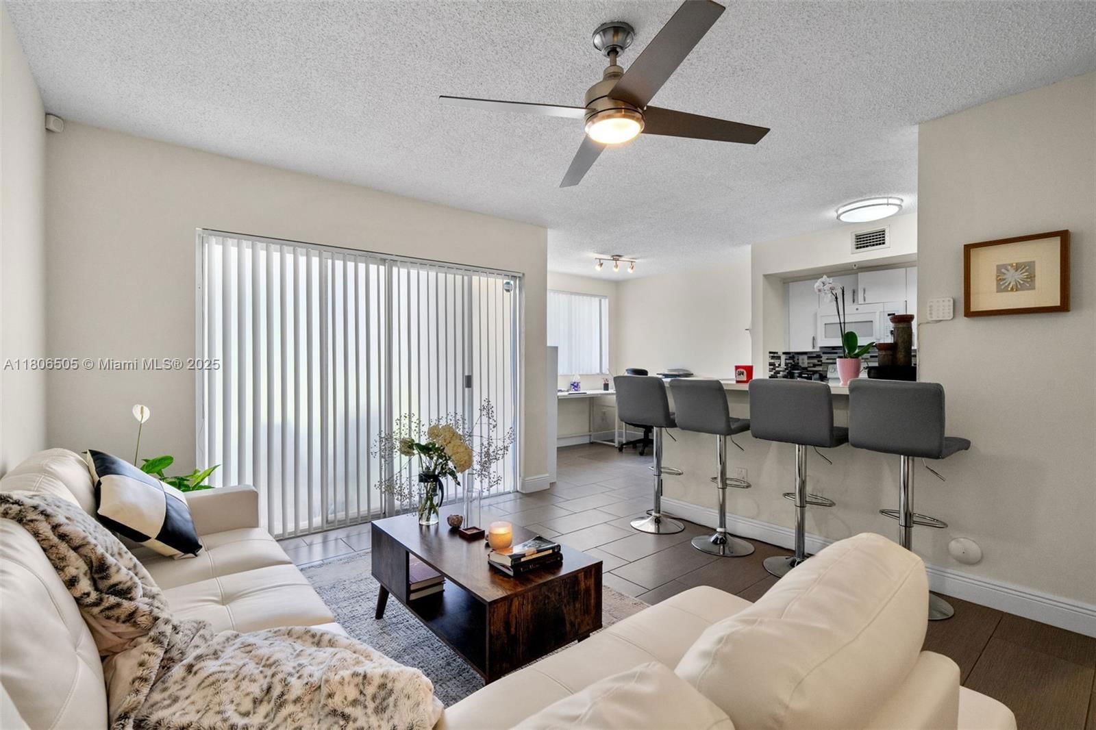 Real estate property located at 2640 University Dr #118, Broward, Royal Grand Condo, Davie, FL
