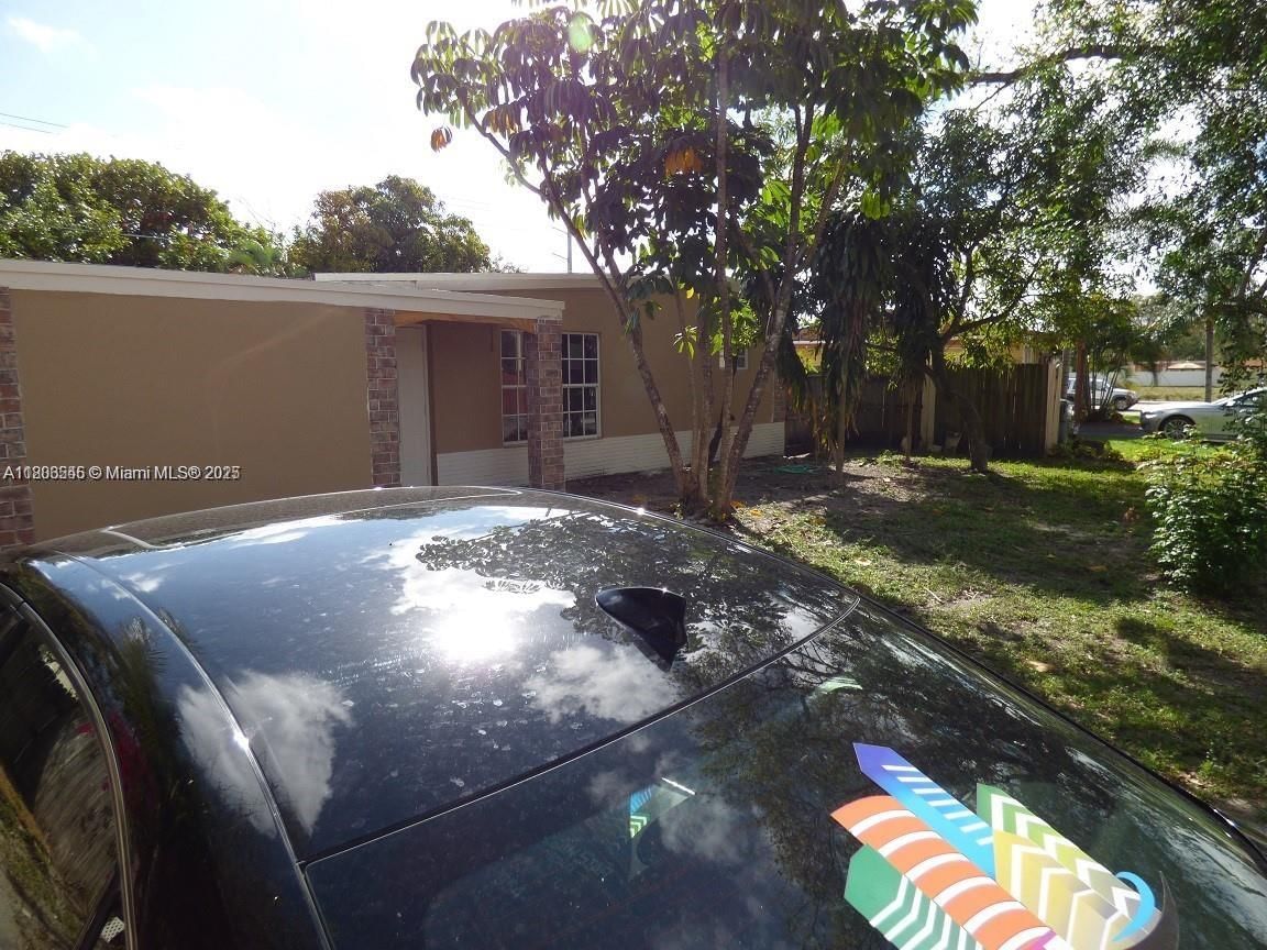 Real estate property located at 2507 66th Ave, Broward, Palm Lane Villa, Hollywood, FL