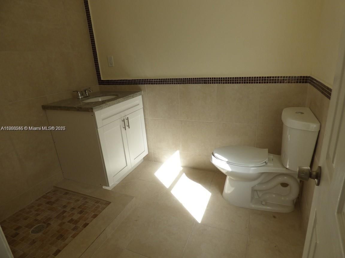 Real estate property located at 2507 66th Ave, Broward, Palm Lane Villa, Hollywood, FL