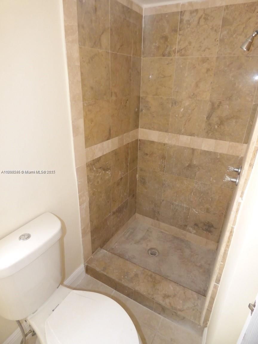 Real estate property located at 2507 66th Ave, Broward, Palm Lane Villa, Hollywood, FL